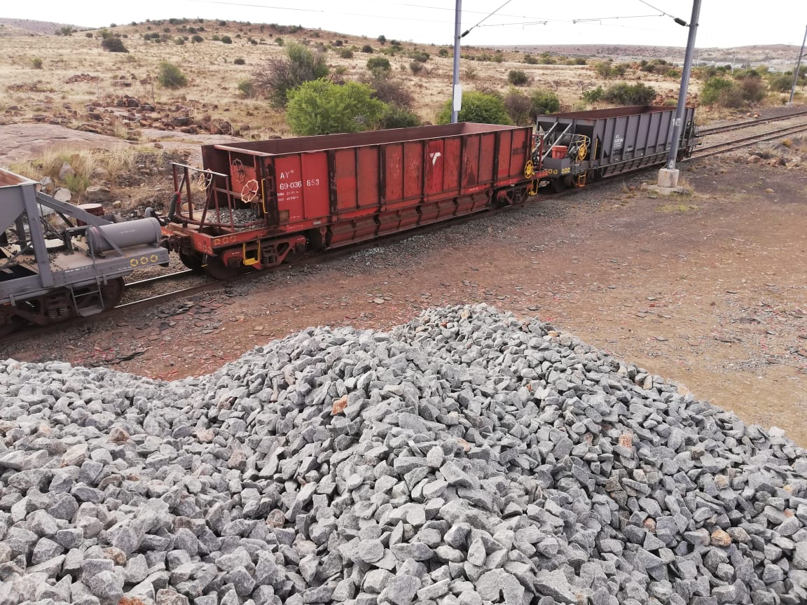 Emhlahlane Quarry Image